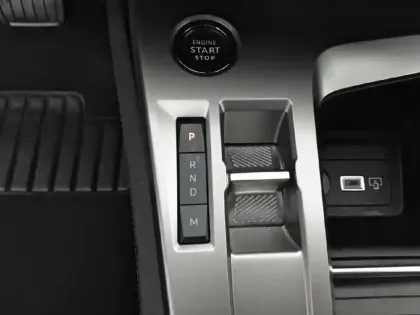 Photo 13 Peugeot 408  PureTech 130 ch S&S EAT8