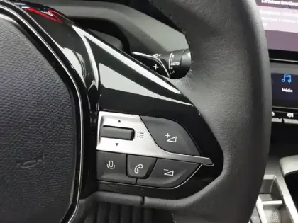 Photo 19 Peugeot 408  PureTech 130 ch S&S EAT8