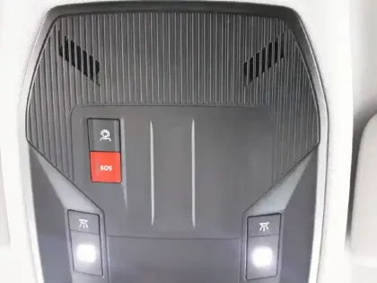 Photo 23 Peugeot 408  PureTech 130 ch S&S EAT8