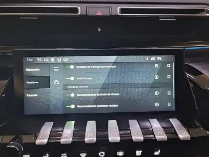 Photo 21 Peugeot 508  SW Hybrid4 360 e-EAT8 Peugeot Sport Engineered