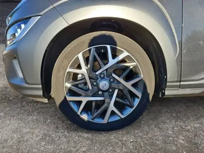 Photo 58 Hyundai Kona  Hybrid 141