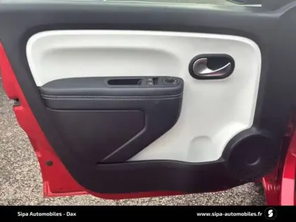 Photo 16 Renault Twingo  III TCe 95