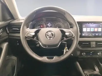 Photo 11 Skoda Kamiq  1.0 TSI Evo 110 ch BVM6