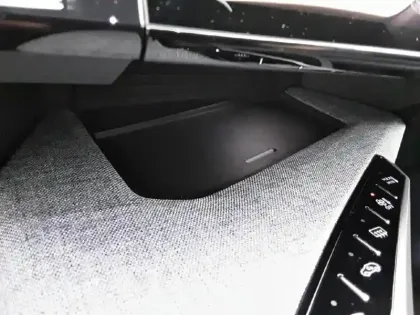 Photo 53 Peugeot 3008  Hybrid 145 e-DCS6