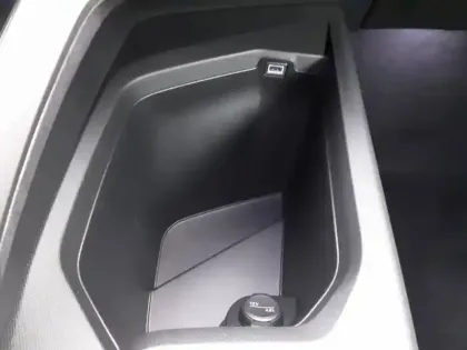 Photo 54 Peugeot 3008  Hybrid 145 e-DCS6