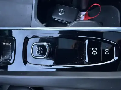 Photo 18 Volvo Xc60  B4 (Diesel) 197 ch Geartronic 8