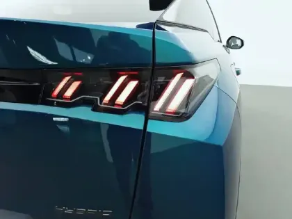 Photo 16 Peugeot 3008  Hybrid 145 e-DCS6