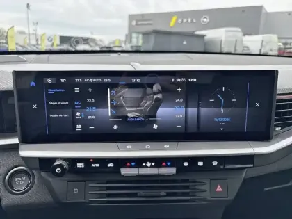 Photo 23 Opel Grandland  1.2 Turbo Hybrid 145 ch e-DCT6