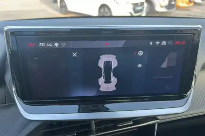 Photo 21 Peugeot 208  PureTech 100 S&S BVM6