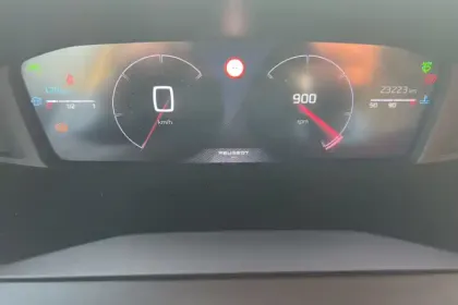 Photo 16 Peugeot 208  PureTech 100 S&S BVM6