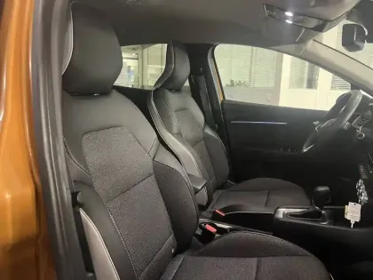 Photo 12 Renault Captur  TCe 140 EDC - 21