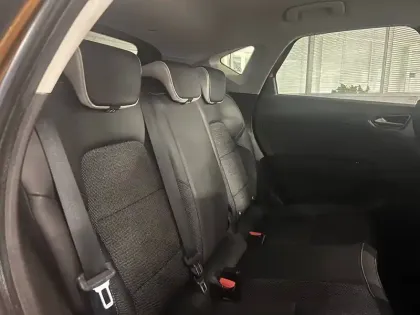 Photo 16 Renault Captur  TCe 140 EDC - 21