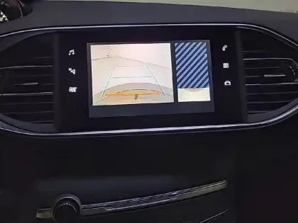 Photo 19 Peugeot 308  PureTech 130ch S&S EAT8