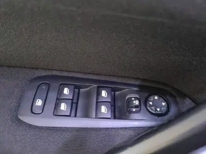 Photo 30 Peugeot 308  PureTech 130ch S&S EAT8