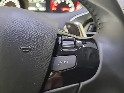 Photo 28 Peugeot 308  PureTech 130ch S&S EAT8