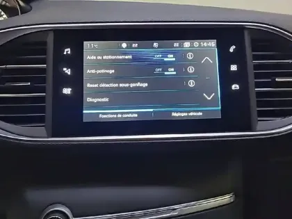 Photo 20 Peugeot 308  PureTech 130ch S&S EAT8