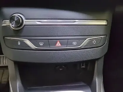 Photo 24 Peugeot 308  PureTech 130ch S&S EAT8