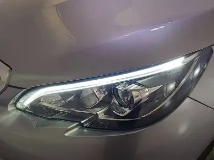 Photo 15 Peugeot 308  PureTech 130ch S&S EAT8