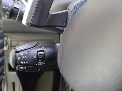 Photo 26 Peugeot 308  PureTech 130ch S&S EAT8