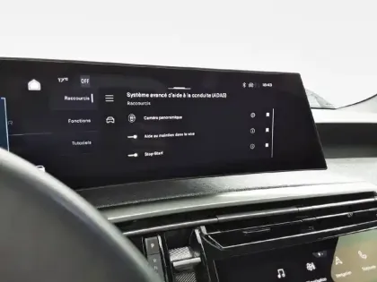 Photo 42 Peugeot 5008  Hybrid 136 e-DCS6