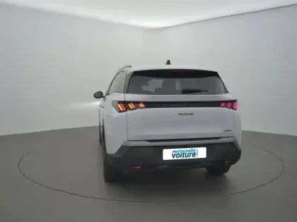 Photo 27 Peugeot 5008  Hybrid 136 e-DCS6