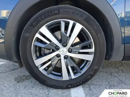 Photo 32 Peugeot 3008  Hybrid 225 e-EAT8