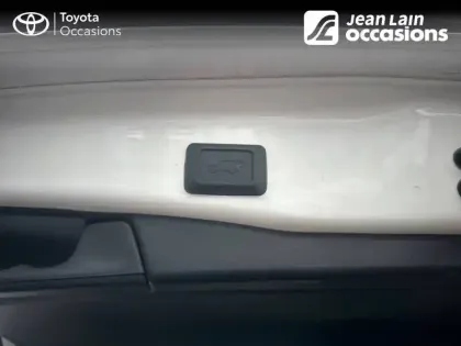 Photo 19 Toyota Rav4  Hybride 218 ch 2WD