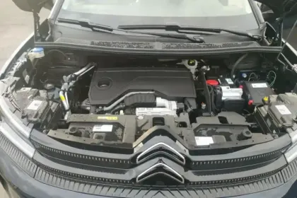 Photo 15 Citroën C5 aircross  Hybride 145 e-DCS6