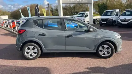 Photo 5 Dacia Sandero  SCe 65