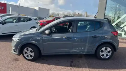 Photo 1 Dacia Sandero  SCe 65