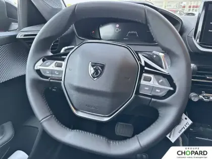 Photo 14 Peugeot 208  Hybrid 110 e-DCS6