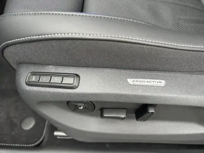 Photo 14 Volkswagen Tiguan  2.0 TDI 150ch DSG7