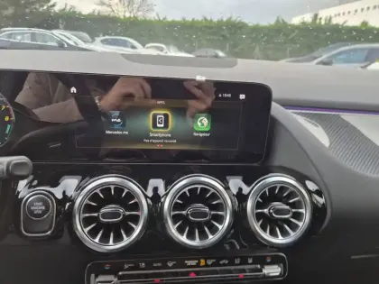 Photo 21 Mercedes GLA  250 e 8G-DCT