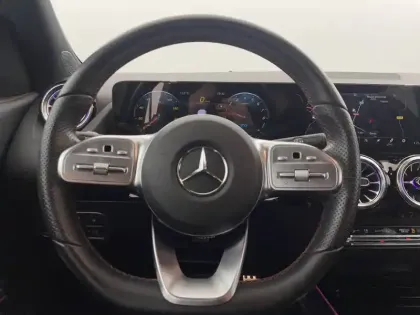 Photo 45 Mercedes GLA  250 e 8G-DCT