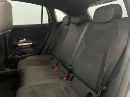 Photo 38 Mercedes GLA  250 e 8G-DCT