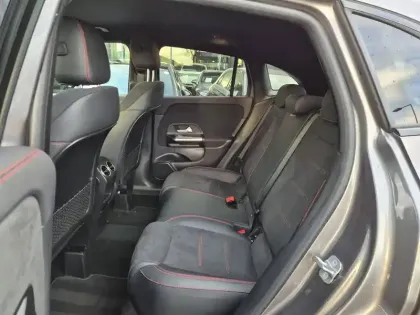 Photo 9 Mercedes GLA  250 e 8G-DCT