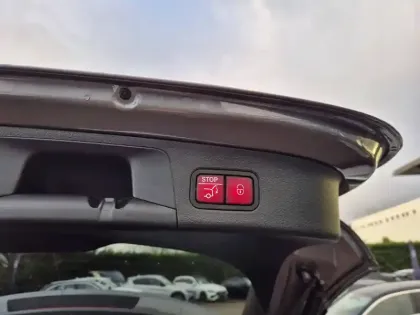 Photo 8 Mercedes GLA  250 e 8G-DCT