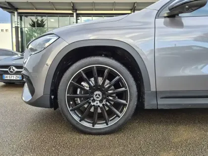Photo 3 Mercedes GLA  250 e 8G-DCT