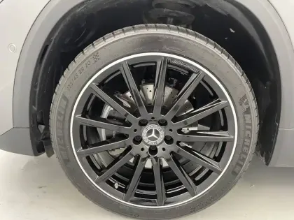 Photo 40 Mercedes GLA  250 e 8G-DCT