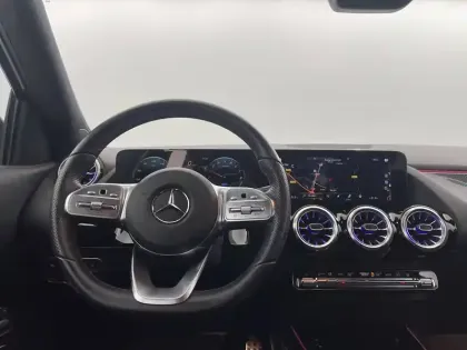 Photo 44 Mercedes GLA  250 e 8G-DCT