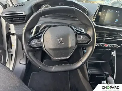 Photo 16 Peugeot 2008  PureTech 130 S&S EAT8