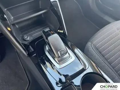 Photo 17 Peugeot 2008  PureTech 130 S&S EAT8