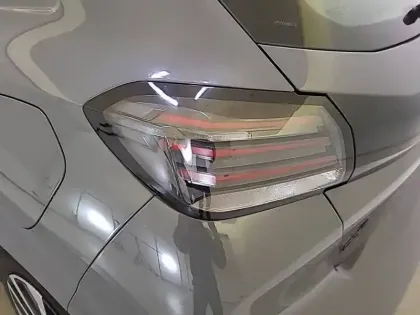 Photo 15 Peugeot 208  PureTech 75 S&S BVM5