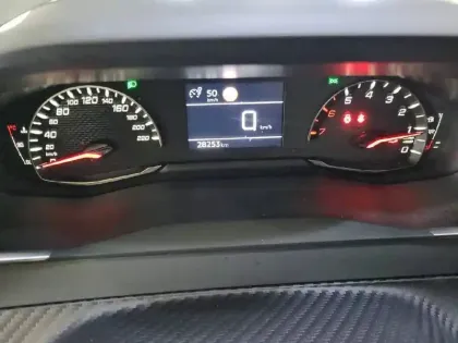 Photo 29 Peugeot 208  PureTech 75 S&S BVM5