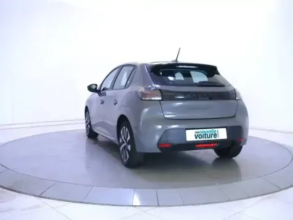 Photo 26 Peugeot 208  PureTech 75 S&S BVM5