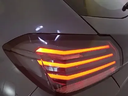 Photo 36 Peugeot 208  PureTech 75 S&S BVM5