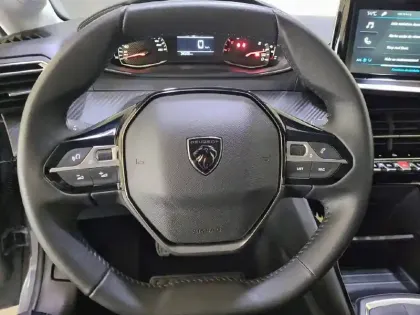 Photo 28 Peugeot 208  PureTech 75 S&S BVM5