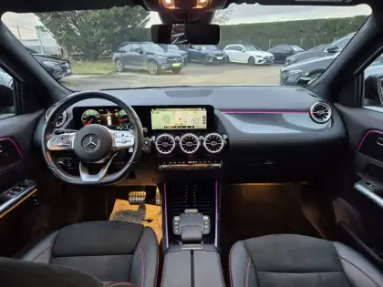 Photo 11 Mercedes GLA  200 d 8G-DCT