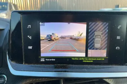 Photo 56 Peugeot 2008  PureTech 100 S&S BVM6