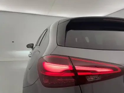 Photo 27 Mercedes Classe A  180 7G-DCT